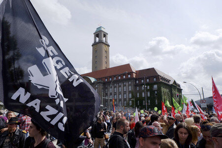 Protest gegen Nazi-Aufmarsch in Berlin