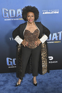 Filmpremiere 'G.O.A.T. - Bock auf große Sprünge' in Los Angeles