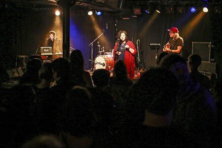 Konzert von Anna Naklab in Dresden