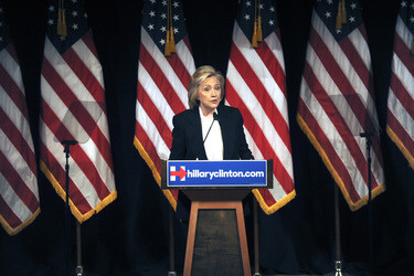 Hillary Clinton spricht in der New School in New York