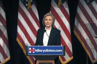 Hillary Clinton spricht in der New School in New York