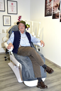 Wolfgang M. Prinz bei Shoperöffnung in Haar