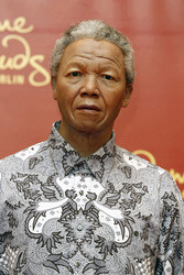 Enhüllung der Wachsfigur von Nelson Mandela,  Berlin