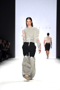 Xavi Reyes presented by Mercedes-Benz & Elle Fashion Show auf der Mercedes-Benz Fashion Week Autumn/Winter 2016 in Berlin