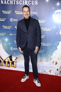 Premiere des 21. Original Roncalli Weihnachtscircus 2025 in Berlin