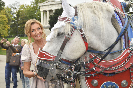 Regines Damenwiesn beim Oktoberfest 2025 in München