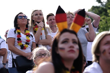 FIFA WM Public Viewing Deutschland gegen Südkorea in Berlin