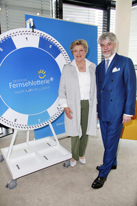Jubiläumsziehung zum 60. Geburtstag der Fernsehlotterie in Hamburg