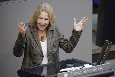 233. Sitzung des Deutschen Bundestages in Berlin