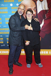 Filmpremiere 'Ganzer halber Bruder' in Hamburg