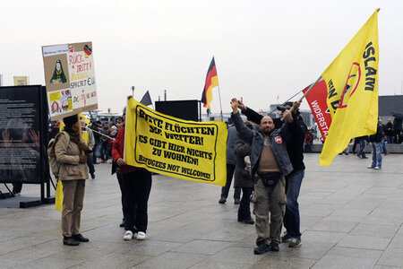 'Merkel muss weg' Demo in Berlin