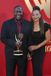 Warner Bros. Primetime Emmy Awards Nominierten Party 2026 in West Hollywood