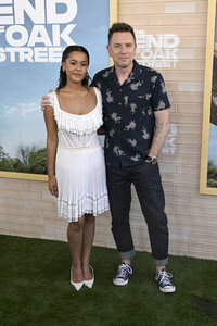 Filmpremiere 'The End of Oak Street' in Burbank