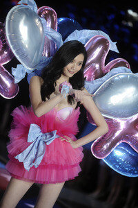 Victoria's Secret Fashion Show 2015