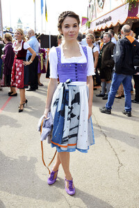 Damen-Wiesn 2015 von Unternehmerin Regine Sixt auf dem Oktoberfest in München