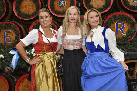 Regines Damenwiesn beim Oktoberfest 2025 in München