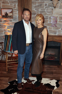 Serienscreening 'Dutton Ranch' in Berlin