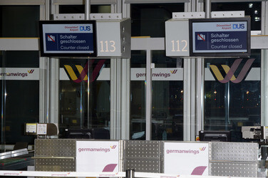 Flughafen Düsseldorf nach Flugzeugunglück