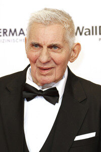 Goldene Bild der Frau 2025 in Hamburg