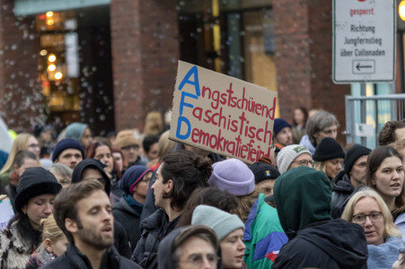 PRÜF! - Auftakt-Demo in Hamburg