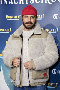 Premiere des 21. Original Roncalli Weihnachtscircus 2025 in Berlin