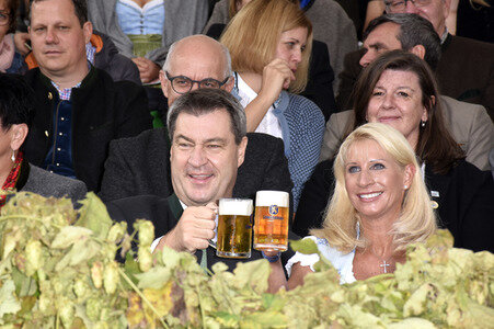 Oktoberfest Trachten- und Schützenzug 2018 in München