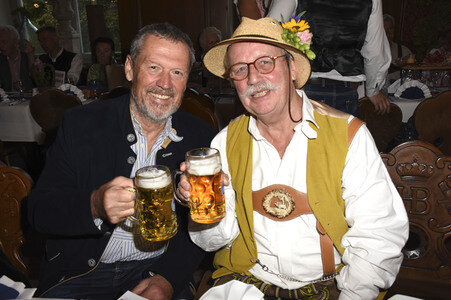 Hofbräu Festzelt Krugvorstellung 2017 in München