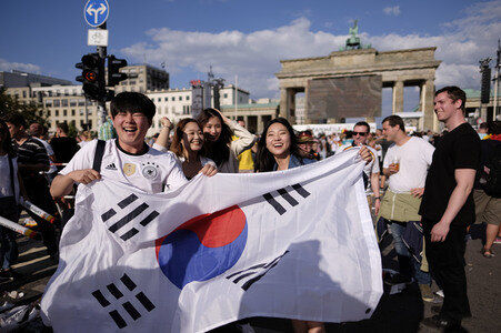 FIFA WM Public Viewing Deutschland gegen Südkorea in Berlin