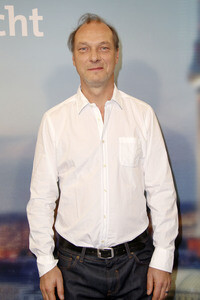 Fototermin zur TV-Serie  'Die Stadt und die Macht' in Hamburg