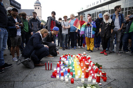 Mahnwache für die Opfer des Terror-Anschlags von Orlando in Köln