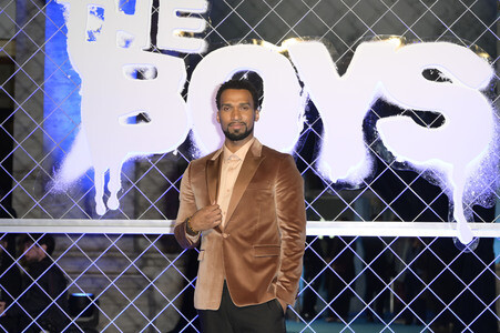 Season 5 Premiere 'The Boys' in Rom