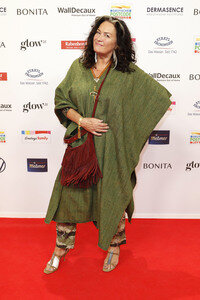 Goldene Bild der Frau 2025 in Hamburg