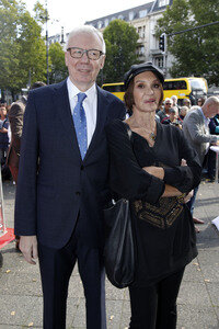 Offizielle Einweihung des Harald-Juhnke-Platzes in Berlin