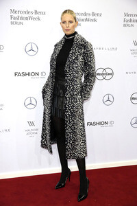Guido Maria Kretschmer Fashion Show auf der Mercedes-Benz Fashion Week Autumn/Winter 2016 in Berlin