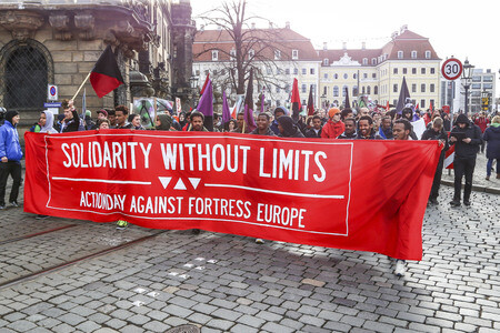 Gegendemonstration zu Pegida in Dresden