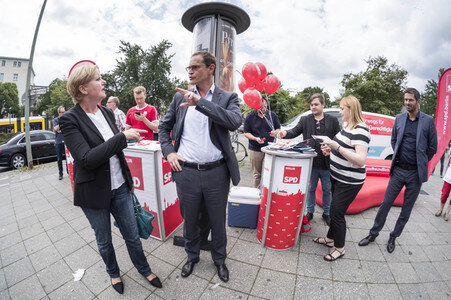 Straßenwahlkampf zur Bundestagswahl in Berlin