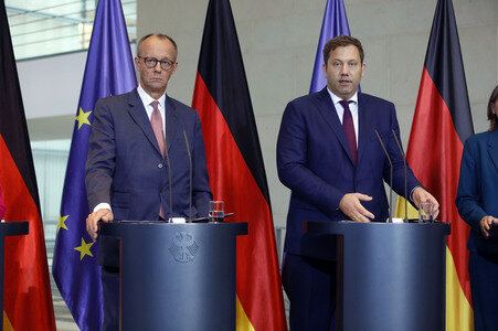 Treffen des Bundeskanzlers mit Vertretern der Automobilindustrie in Berlin