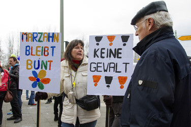 Gegen-Demo zur Neonazi-Demo gegen Flüchtlinge, Berlin