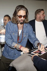 Rückkehr aus dem Dschungel-Camp 2026 auf dem Flughafen Frankfurt am Main