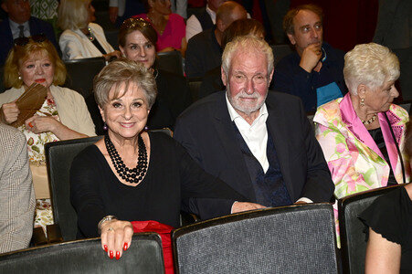 Theaterpremiere 'Der eingebildet Kranke' und 90. Geburtstag von Dieter Hallervorden in Berlin