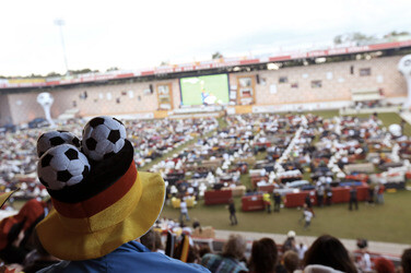 WM-Wohnzimmer im Stadion an der Alten Försterei beim Spiel Deutschland gegen USA, Berlin