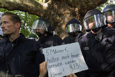 Demonstration für das Bleiberecht der Flüchtlinge aus der Gerhart-Hauptmann-Schule, Berlin