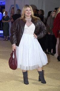 Weltpremiere der 'Blinded by Delight' Grand Show 2025 in Berlin