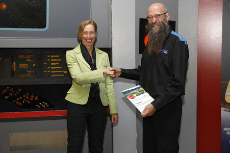 Übergabe von EU-Fördergeldern für Star Trek Museum in Bad Münder