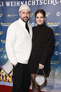 Premiere des 21. Original Roncalli Weihnachtscircus 2025 in Berlin