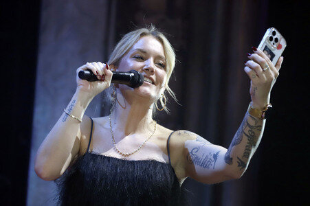 Schlagerwahn auf der Reeperbahn in Hamburg