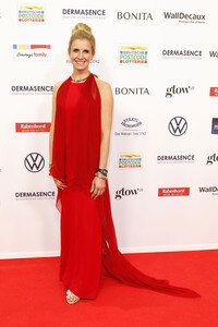 Goldene Bild der Frau 2025 in Hamburg