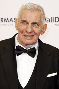 Goldene Bild der Frau 2025 in Hamburg