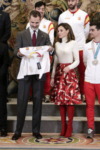 König Felipe und Königin Letizia empfangen das spanische Oympia-Team in Madrid