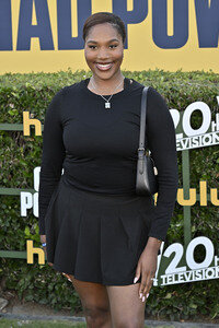 Serienpremiere 'Chad Powers' in Pasadena